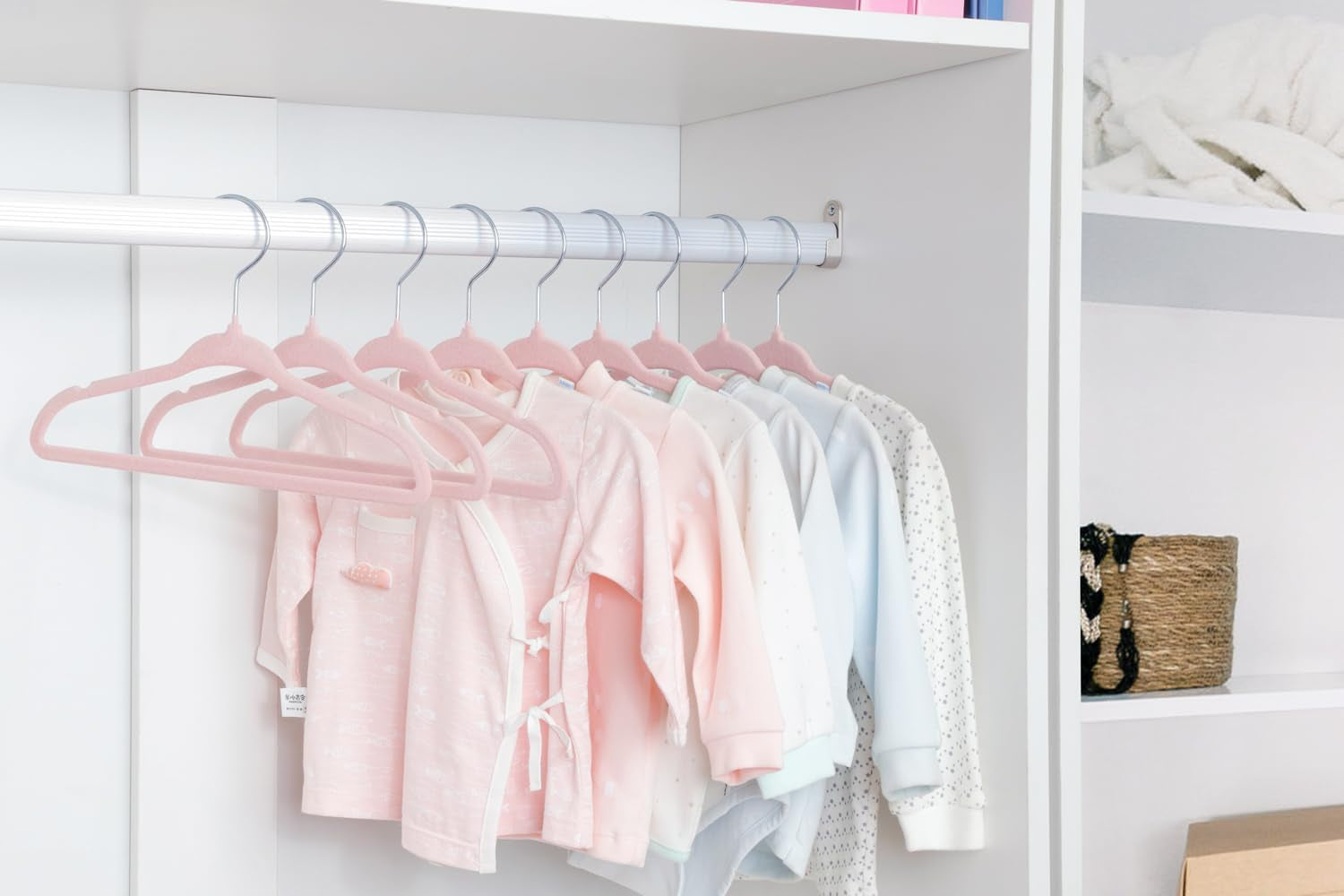 Baby Hangers, Childrens Hanger Kids Coat Hangers with Ultra Thin & Non-Slip Design 15 Pack (Light Pink)